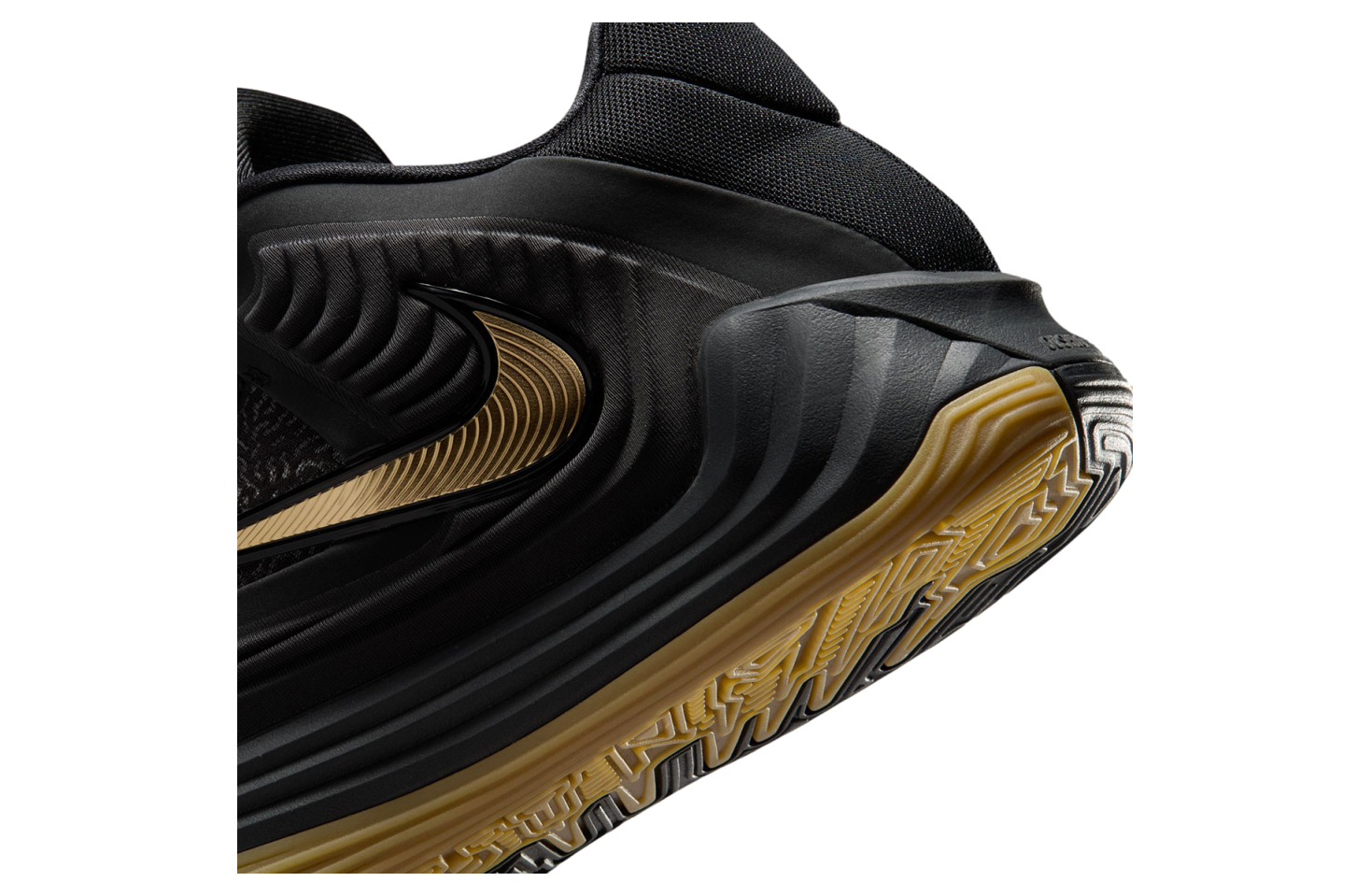 Nike Giannis Freak 7 "Black / Metallic Gold"