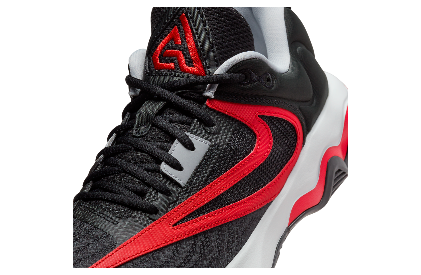 Nike Giannis Immortality 3 "Black / Pure Platinum / University Red"