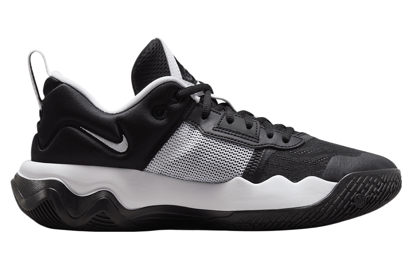 Nike Giannis Immortality 3 "Black / White"