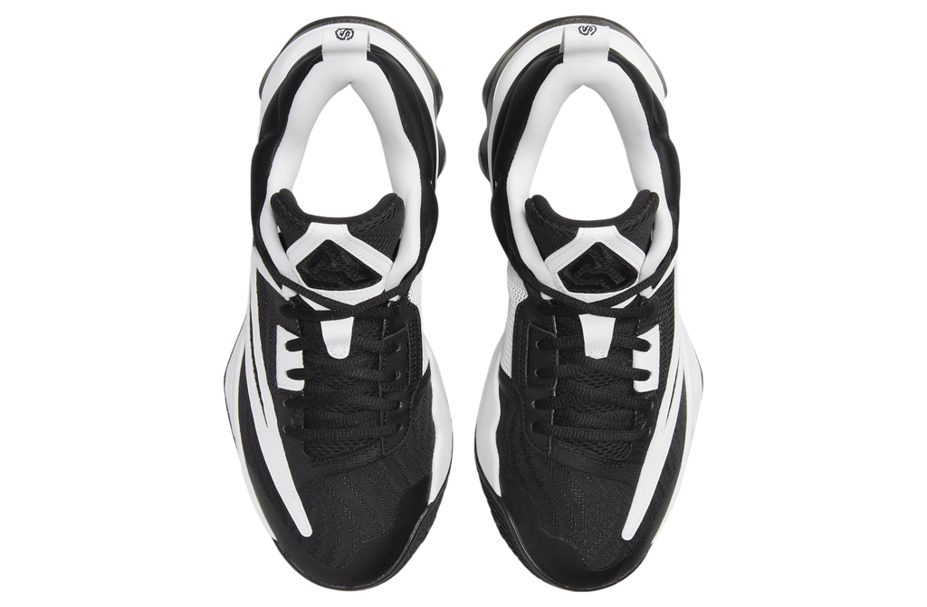Nike Giannis Immortality 3 "Black / White"