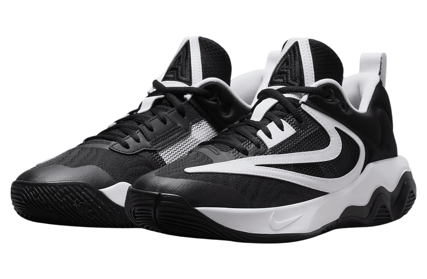 Nike Giannis Immortality 3 "Black / White"