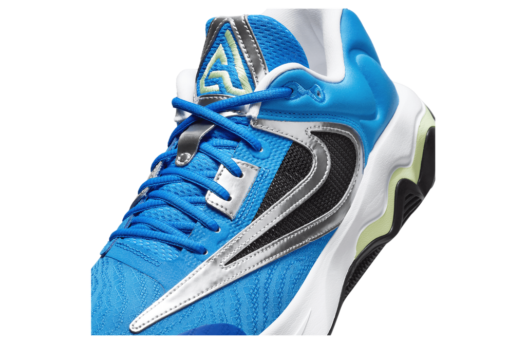 Nike Giannis Immortality 3 "Photo Blue / Barely Volt"