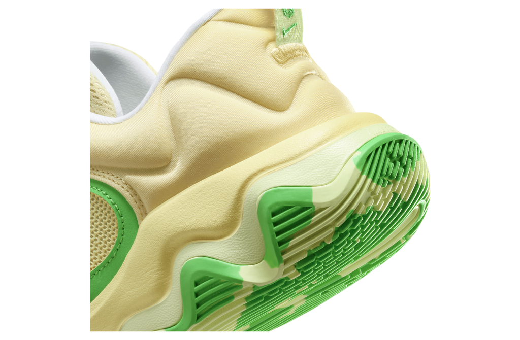 Nike Giannis Immortality 3 "Soft Yellow / Barely Volt"