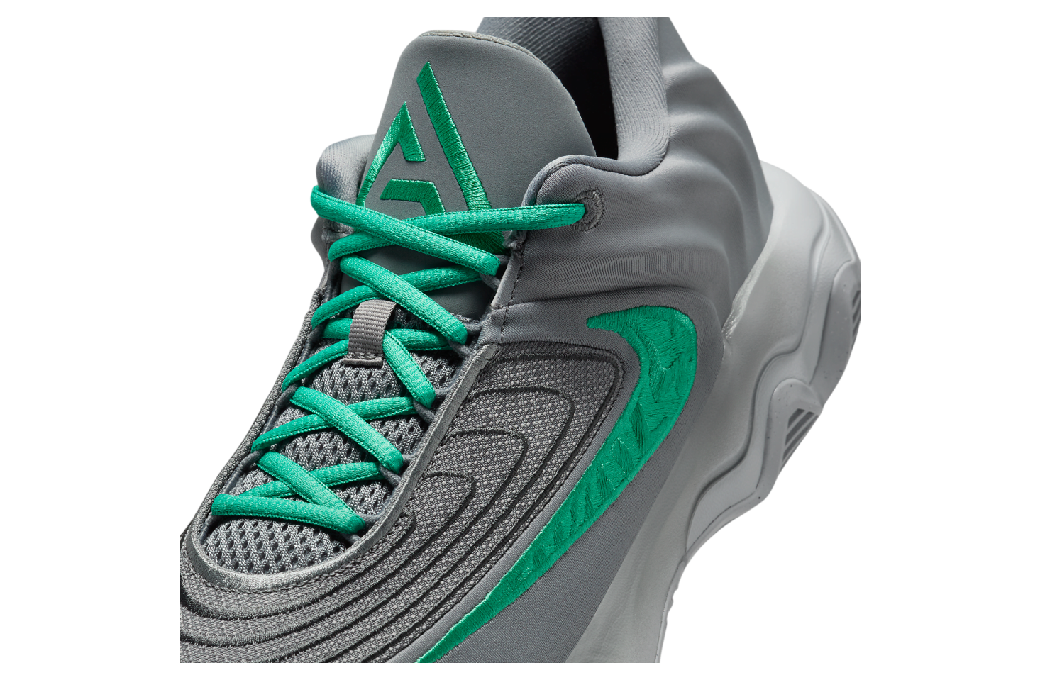 Nike Giannis Immortality 4 "Smoke Grey"