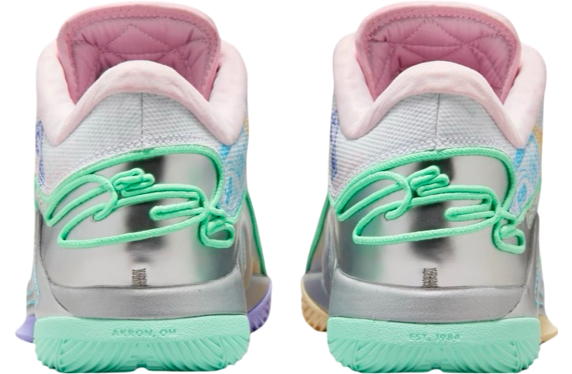 Nike LeBron 22 “Monopoly”