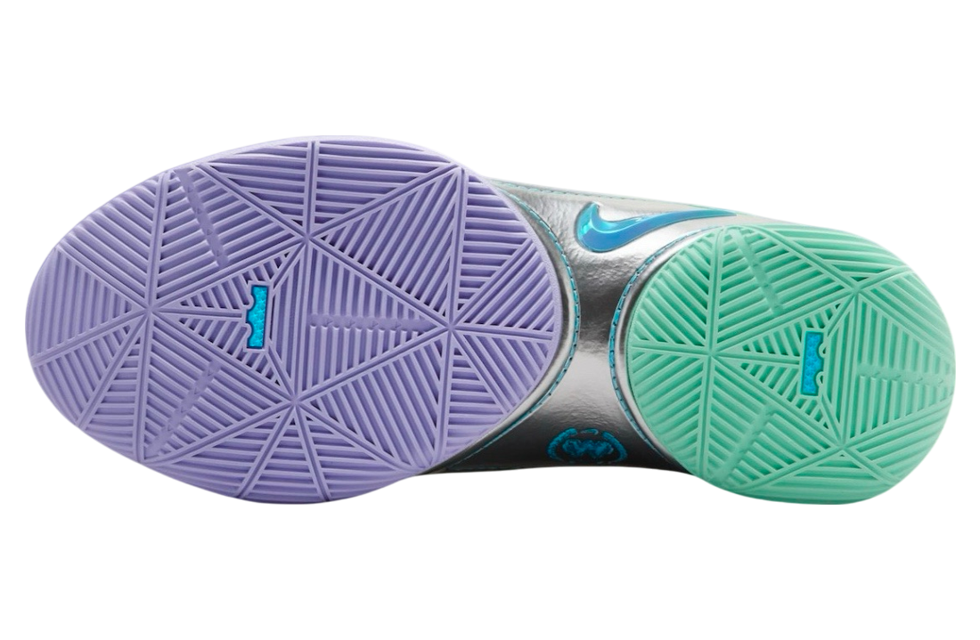 Nike LeBron 22 “Monopoly”