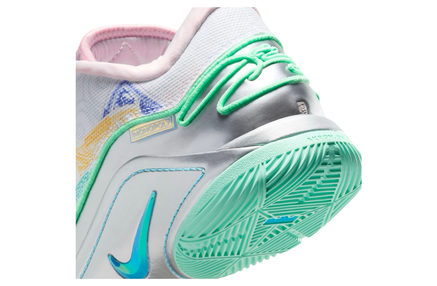 Nike LeBron 22 “Monopoly”