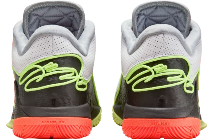 Nike LeBron 22 “Moonlight”